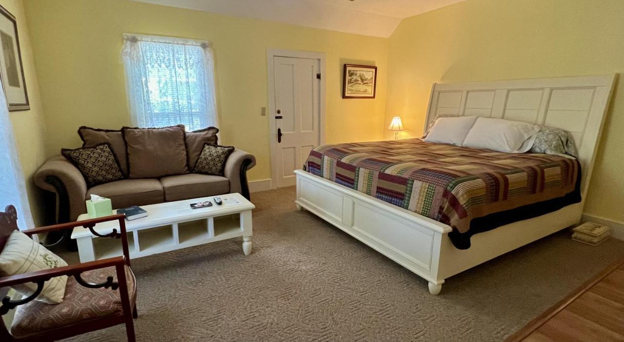 Ozark Country 3* Mountain View