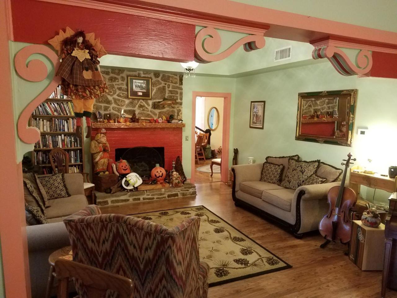 Ozark Country Hotel Mountain View
