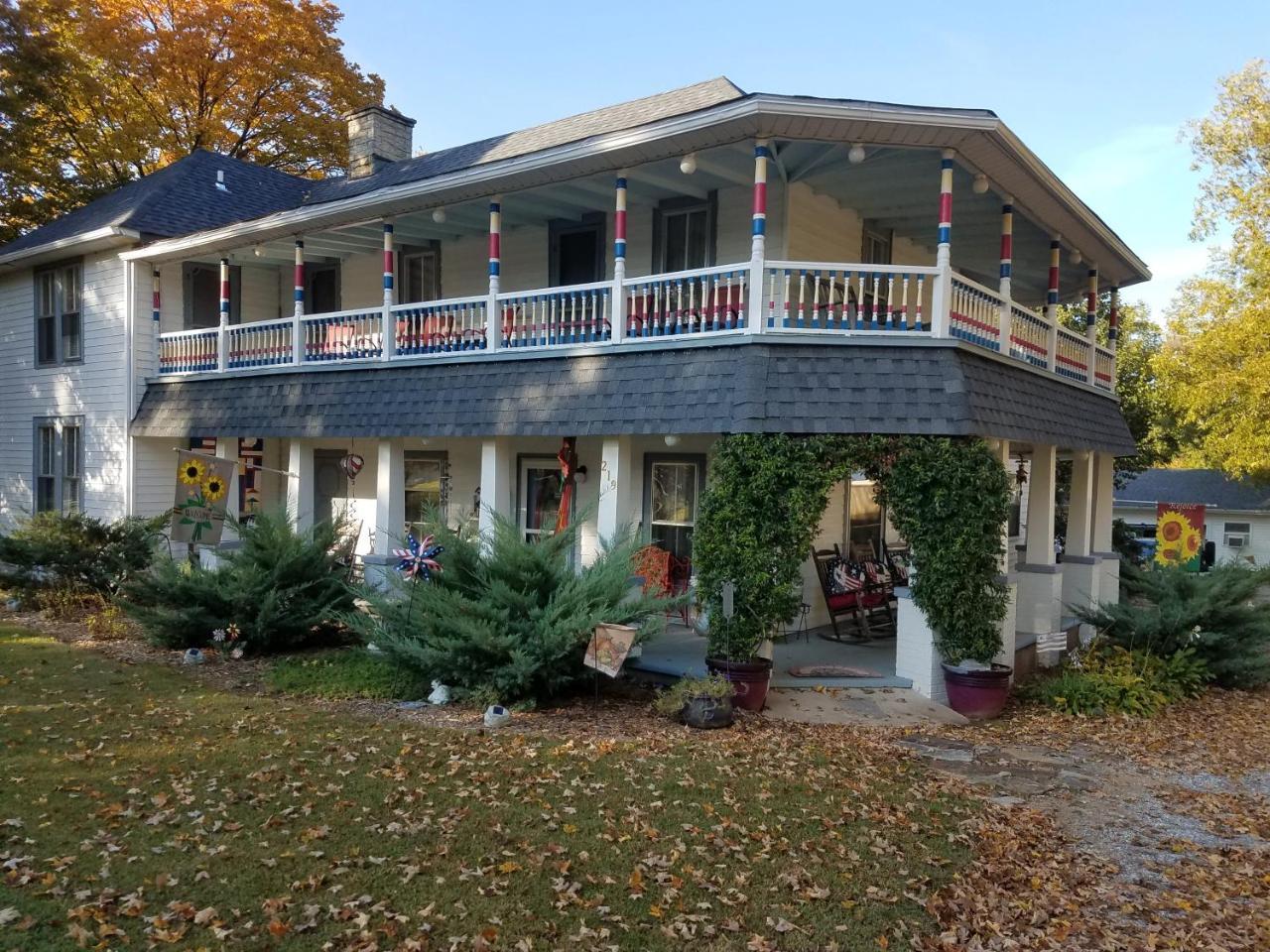 Ozark Country 3* Mountain View